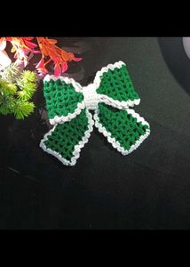 Crocheted Bow Hair Clip