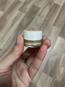 Pot Concealer With Brush