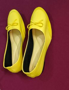 Trendy Yellow Bellies And Bellerinas / Women Trend