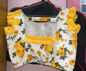 Floral Print Blouse with Ruffle Sleeves