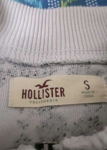 Hollister Women's Crop-top sweater
