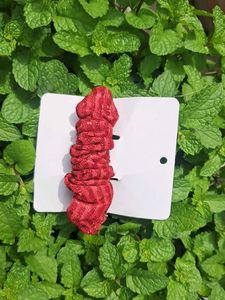 Red flappy Hair pin