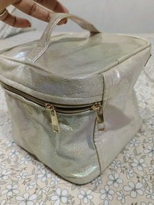 NYKAA Iridescent Cosmetic Bag