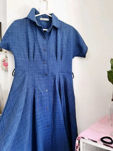 Chic Blue Denim Midi Dress