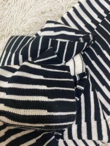 Chic Striped Knit Top