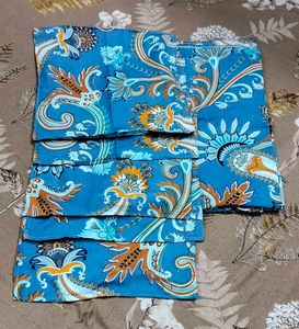 VIBRANT BLUE PAISLEY PRINT BED DIWAN SET