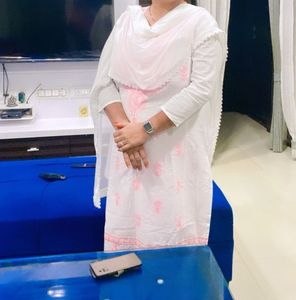 White Kurta wth Pink Embroidery