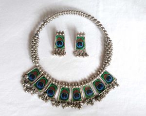 Necklace n Earrings Set