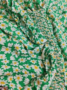 Daisy Smocked Puff Sleeve Top