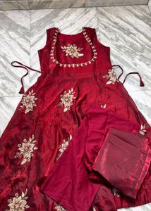 Elegant Maroon Embroidered Kurta Set