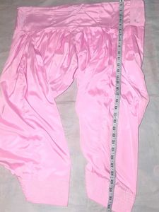 Elegant Pink Embroidered Kurta