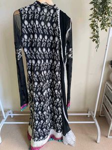 Elegant Black &amp; White Floral Kurta Set