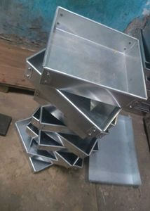 Aluminium tray