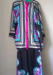 printed Kurta Set little stain is there pls check