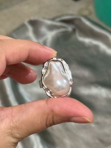Statement Baroque Pearl Ring