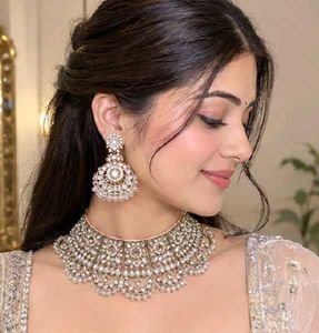 Exquisite Kundan Necklace Set