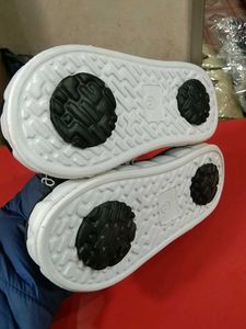 Comfortable Black Slides