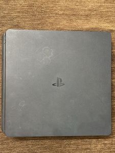 PlayStation 4 (1TB)