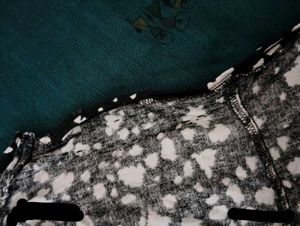 Chic Black &amp; White Speckled Peplum Top