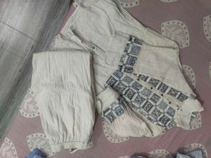 Co-ord White Kurta with Blue Floral Print palazzo