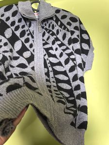 Women's Graphic Zip-Up Knit Cardigan