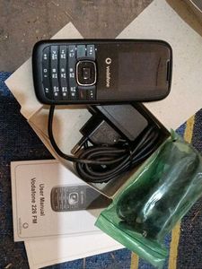 Vodafone 226 FM Mobile Phone without battery
