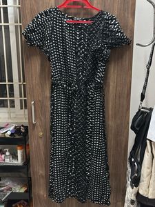 Stylish Black & White Printed Midi Dress
