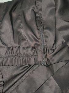 black mini tennis skort