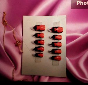 Press-on Nails - Red and Black