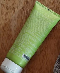 Dot &amp; Key Cica Calming Face Wash