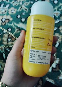 Aqualogica Glow Hydrating Body Wash