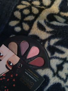 Faces Canada Candid Charmer Palette