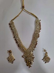 Beautiful Gold & Crystal Necklace Set