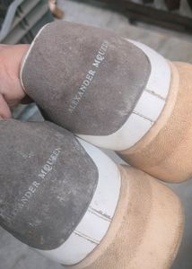 Alexander McQueen EU:44