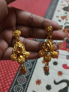 Golden Necklace ,earring nd maangtika Set