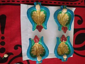 Set of 4 Decorative Diyas