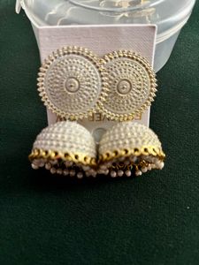 Set of 2 - Vintage Style Teal &amp; White Jhumka Earri