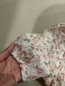 cute floral top
