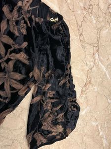 Chic Black Floral Velvet Top