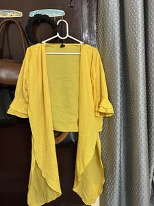Yellow tie top