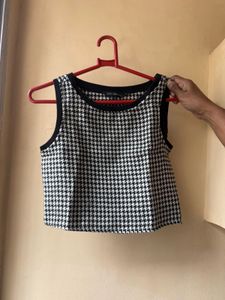 Zara Basic Houndstooth Crop Top