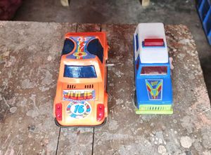 Vintage Wind-up Toy Cars &amp; Binoculars Set
