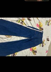 combo of Stylish Blue Wide Leg Jeans and top