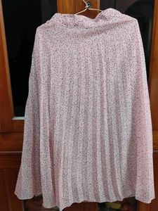 Chic Pink Dotted Pleated Skirt