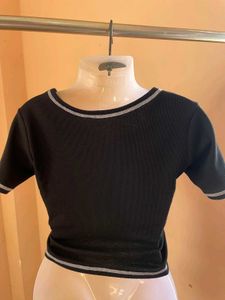 Black Ribbed Crop Top