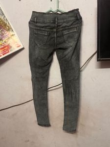 Women's Grey Wash Skinny Jeans