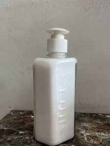 Shills Professional Perfumed Body Lotion