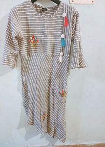 Woman Up_down Kurti