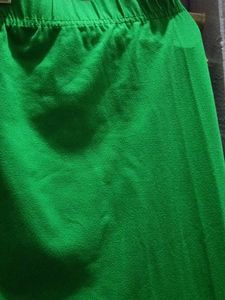 Green Leggings x Lsize