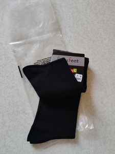 2 Pair Of School Socks